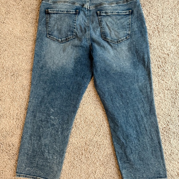 Women’s JAG Jean capris - Picture 2 of 4